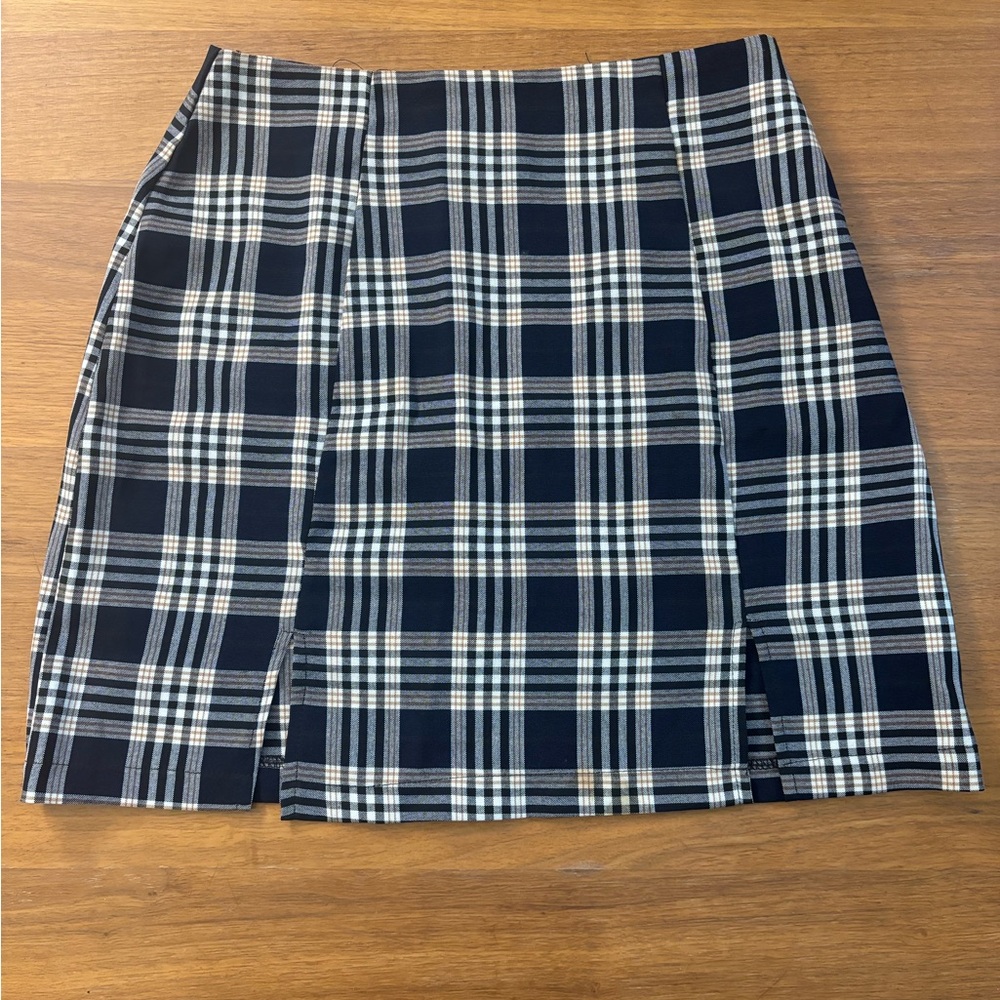 NastyGal Plaid skirt, size: US 3, UK 6, like new!